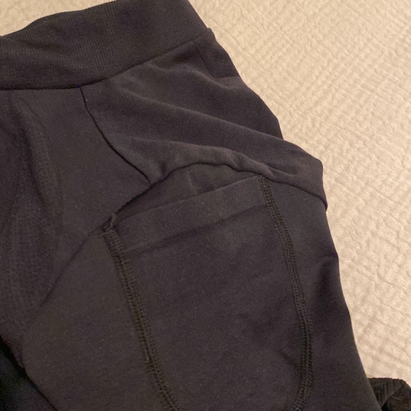 Jilla British Design back long sleeves sport top. Size S - Picture 8 of 8